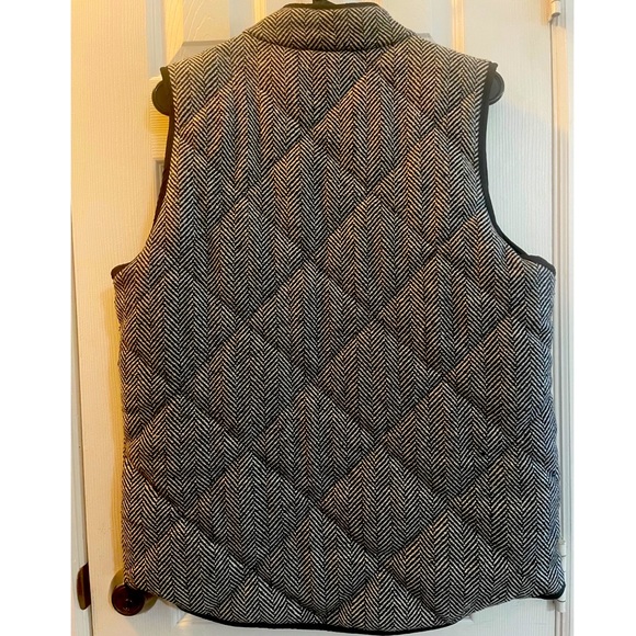 elegant sleeveless vest - Picture 2 of 3